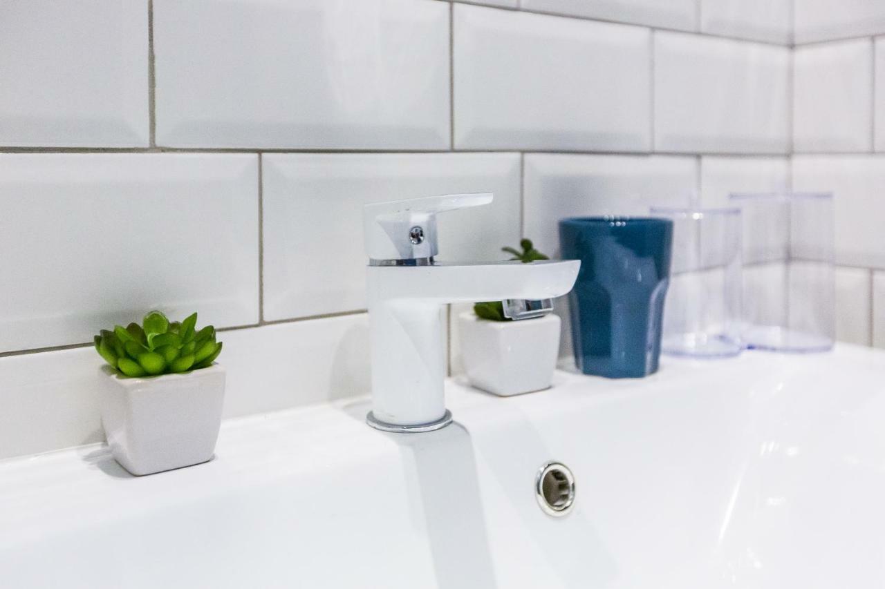 Lazur Apartment Lviv Eksteriør bilde